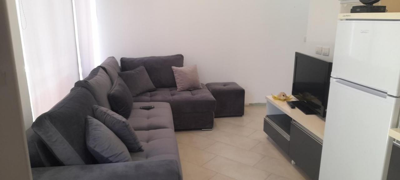 Eri Apartament Himare Exterior foto